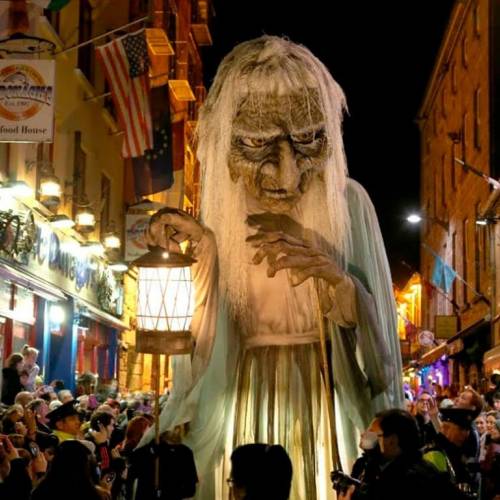 Mid term y Halloween en Irlanda con GMR