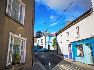 la preciosa ciudad de Thomastown y su colegio de secundaria