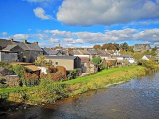 la preciosa ciudad de Thomastown y su colegio de secundaria