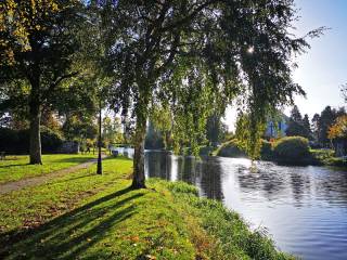 La ciudad de Athy y sus institutos de secundaria