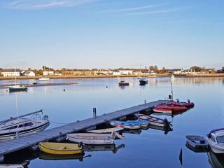 La ciudad de Dungarvan y sus colegios