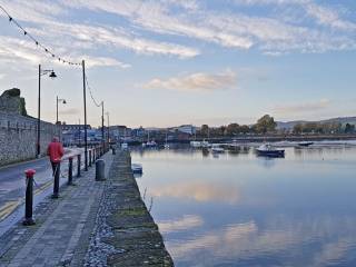 La ciudad de Dungarvan y sus colegios