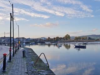 La ciudad de Dungarvan y sus colegios