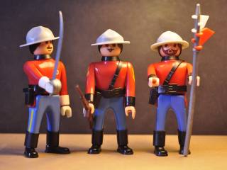 Los juguetes como Playmobil también se han vestido con el uniforme típico de la RCMP