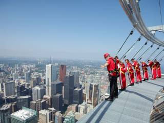 Edge Walk en CN Tower