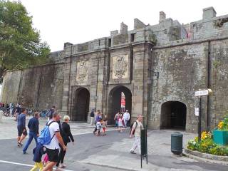 Visitamos la ciudad de St Maló de camino a Irlanda