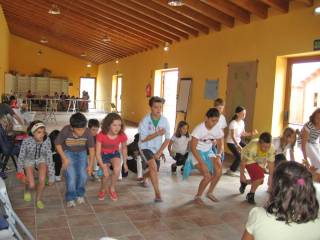 Campamentos de inglés y bailes