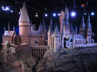 Maqueta del castillo del colegio Hogwarts de Magia y Hechicería.