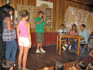 actuación de fin de campamento