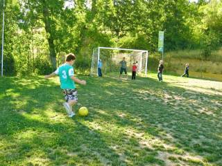 Fútbol en campamento