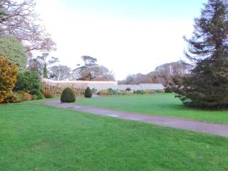 Muckross House y jardines