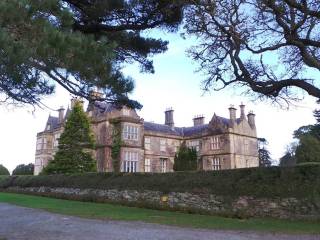 Muckross House y jardines