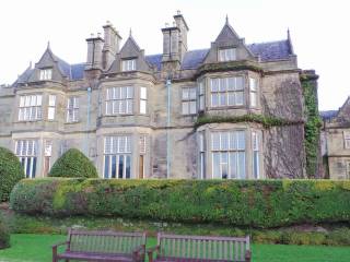 Muckross House y jardines