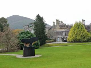 Muckross House y jardines