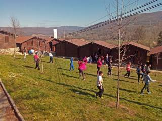 encuentro de colegios en el campamento