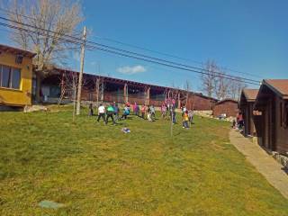 encuentro de colegios en el campamento