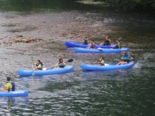 GMR  summercamps descenso del río Sella en piragua