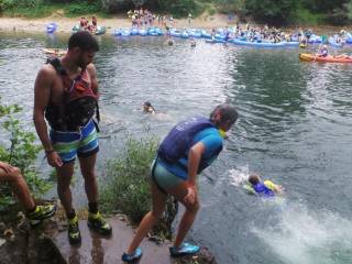 GMR  summercamps descenso del río Sella en piragua