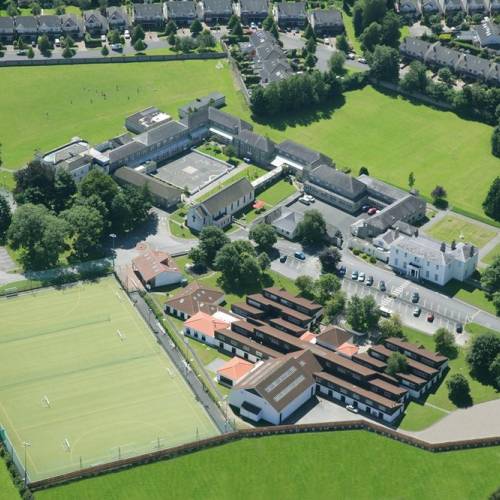 Colegios de Irlanda - St. Raphaela's Secondary School - Dublín
