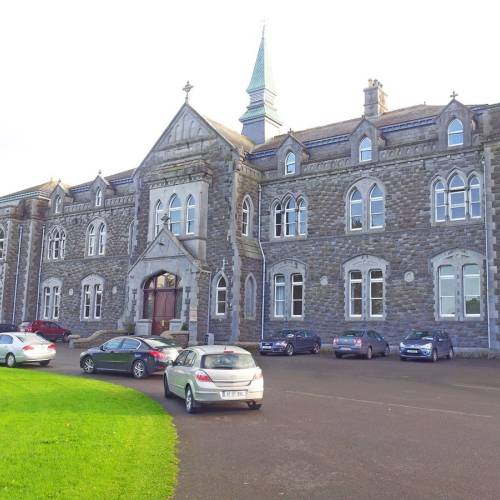 Cistercian College Roscrea - colegio cisterciense de Irlanda